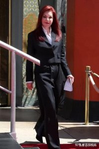 ​你不知道的猫王女儿-莉萨·玛丽的一生，四婚四离，败光上亿遗产。
