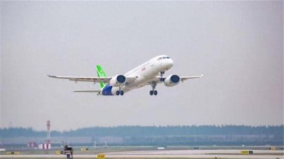 ​中国飞机组团出国，订单拿到手软，波音变低调，F35紧急救场