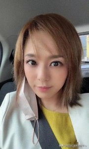 ​44岁苍井空宣布复出：一场关于职业、偏见与女性自主的公共辩论